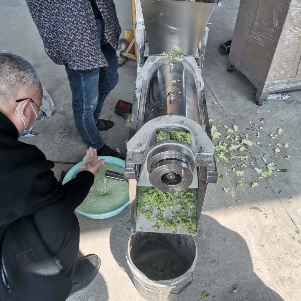 今日推荐 桂林橘子香蕉菠萝榨汁机 工业螺旋商用榨汁机报价