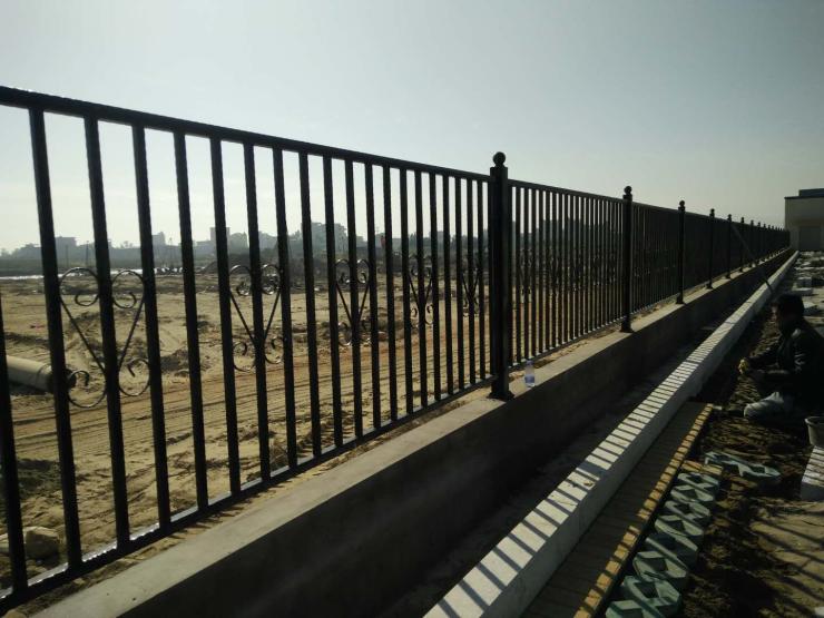 福州铁艺栏杆安装 福州铁艺栏杆生产 福州铁艺栏杆价格
